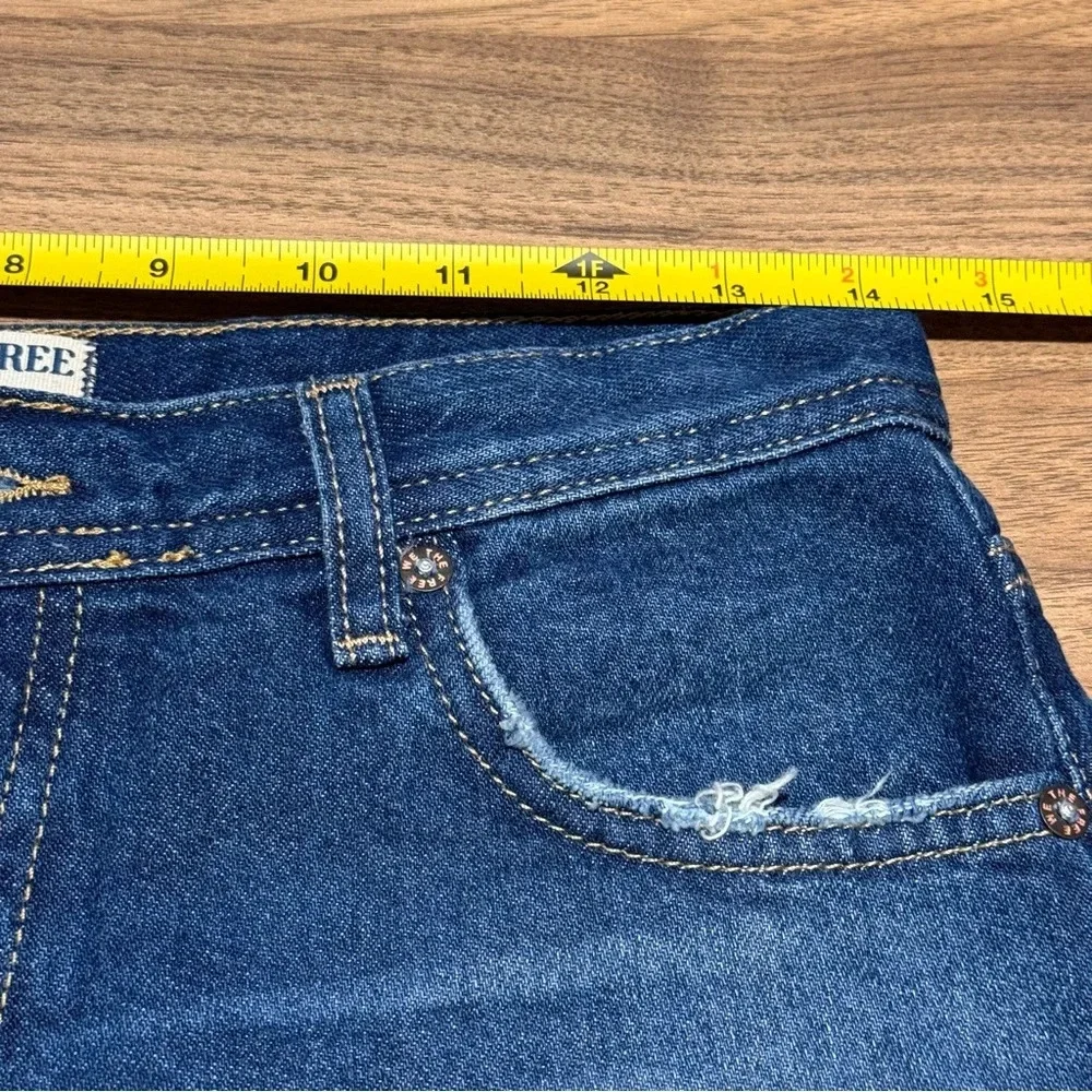 Free People Maggie Mid-Rise Straight Leg Raw Hem Cropped Button Fly Jeans 25 EUC